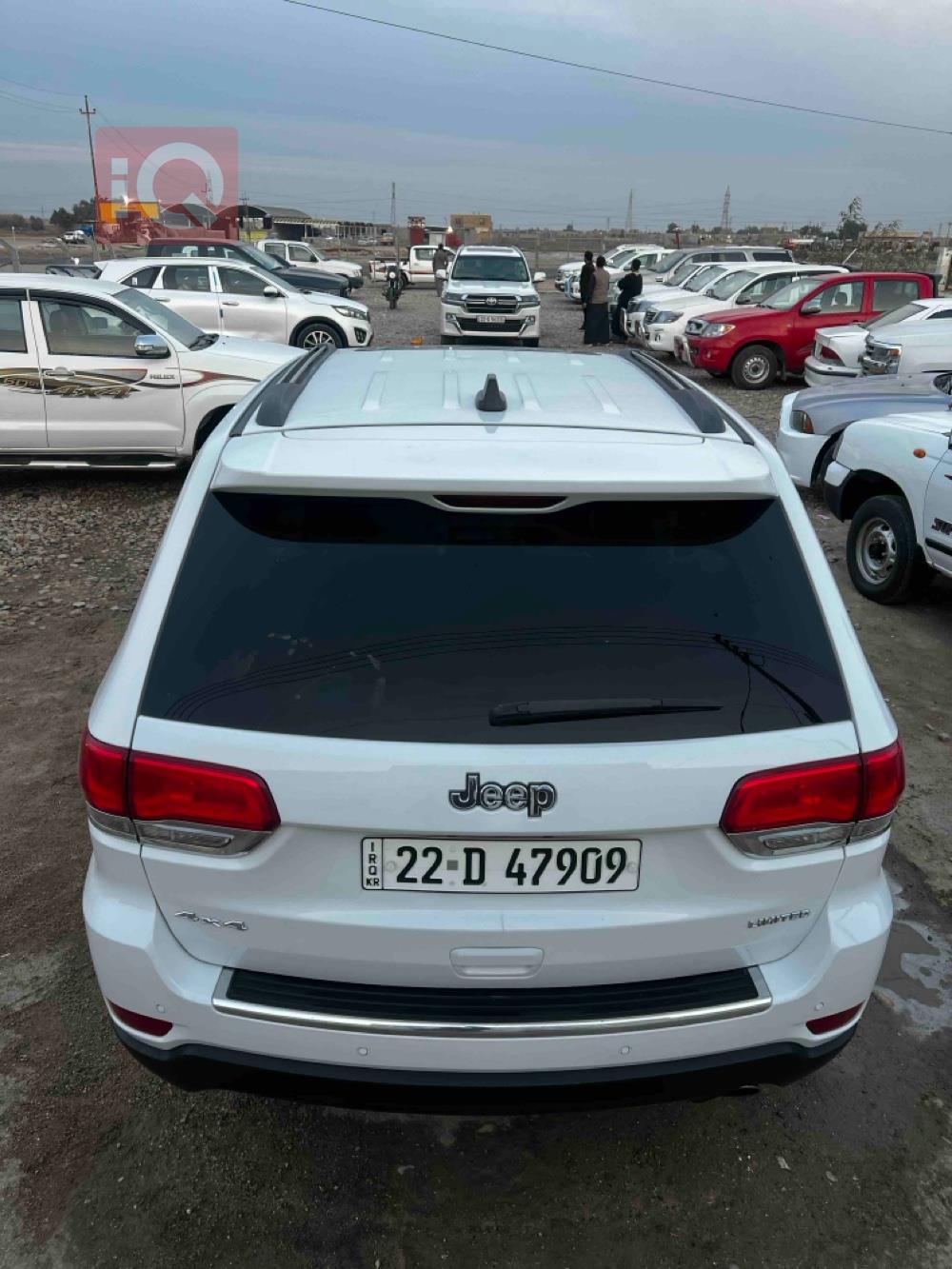 جیپ گراند شیرۆکی